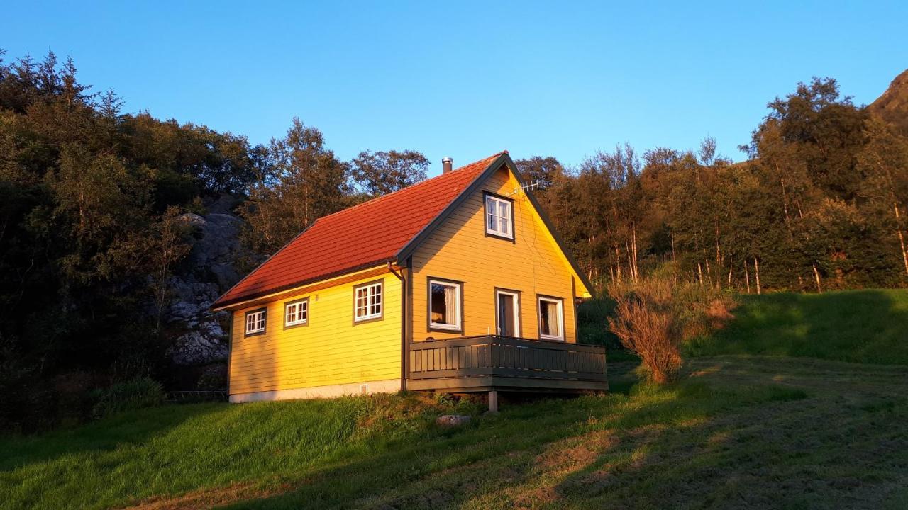 Eimind Feriehus Ask  Eksteriør bilde